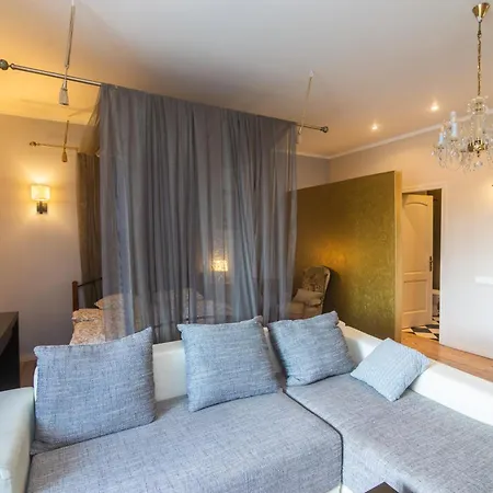 Apartman Sunny 1-bedroom Bright And Cozy *